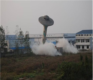 水塔拆除工程中的危險因素