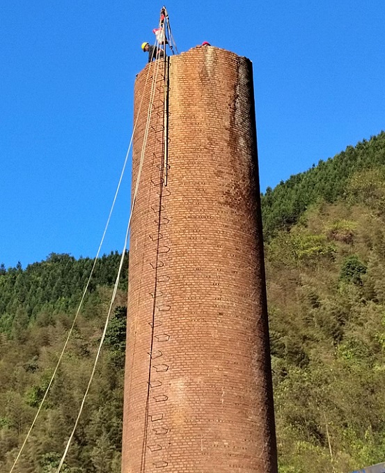 煙筒人工拆除公司專業(yè)環(huán)保 安全高效