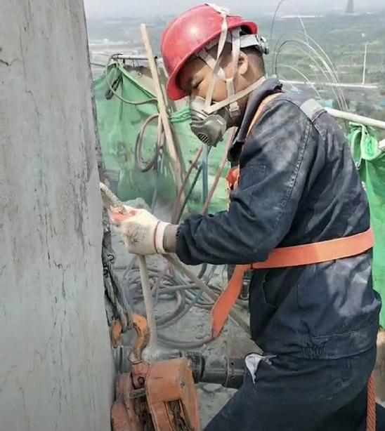 水泥煙囪拆除公司：技術(shù)創(chuàng)新，服務(wù)安全