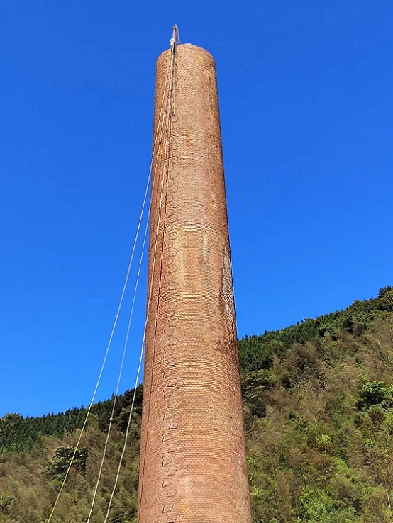 普寧煙囪拆除公司:專業(yè)技藝,保證工程安全實(shí)施